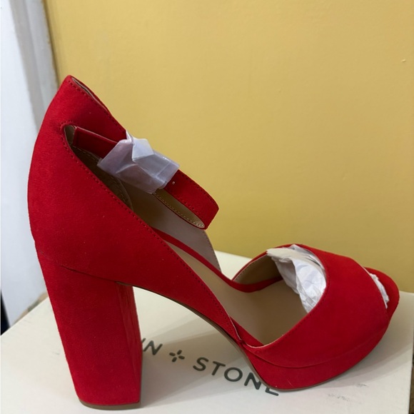 Sun & Stone Red Open-Toe Women’s Heel - Picture 6 of 11